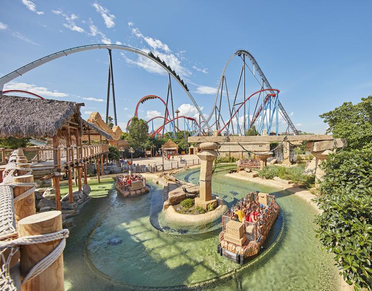 Alójate en Salou y combina la magia de PortAventura y Ferrari Land con las mejores playas