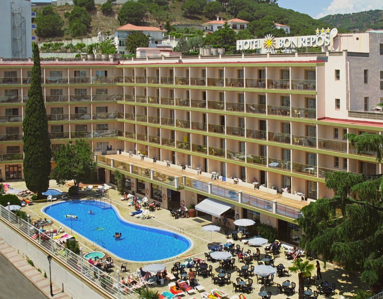 Escápate a Calella y disfruta del Maresme a pasos de la playa