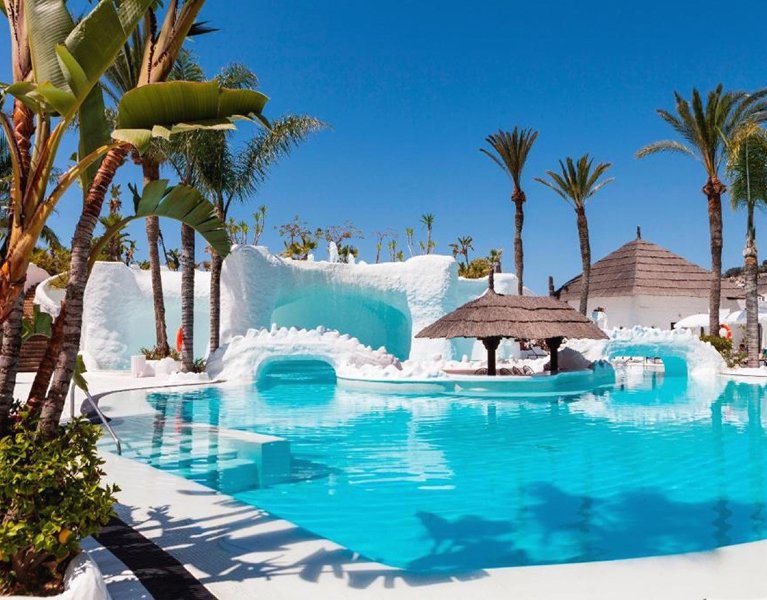 Almuñécar alojado en una suite: el plan perfecto para desconectar