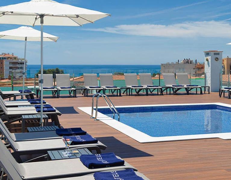 ¡Adults Only en Salou! Hotel 4* con Media Pensión para desconectar