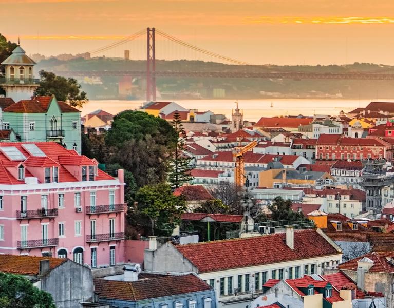 Lisboa a tu ritmo con desayuno y recorrido en bus turístico