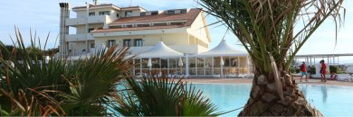 ¡Rumbo a Cerdeña! Tu verano en resort 4* frente al mar, ¡ferry incluido!