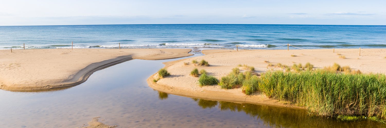 Las playas infinitas de Comarruga te esperan en la Costa Daurada