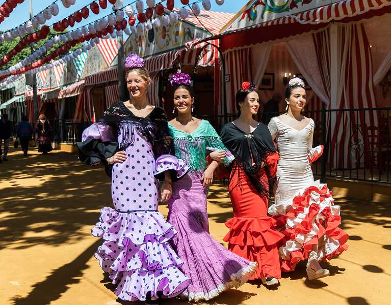 A bailar, a bailar en la Feria de Abril de Sevilla a un precio muy especial