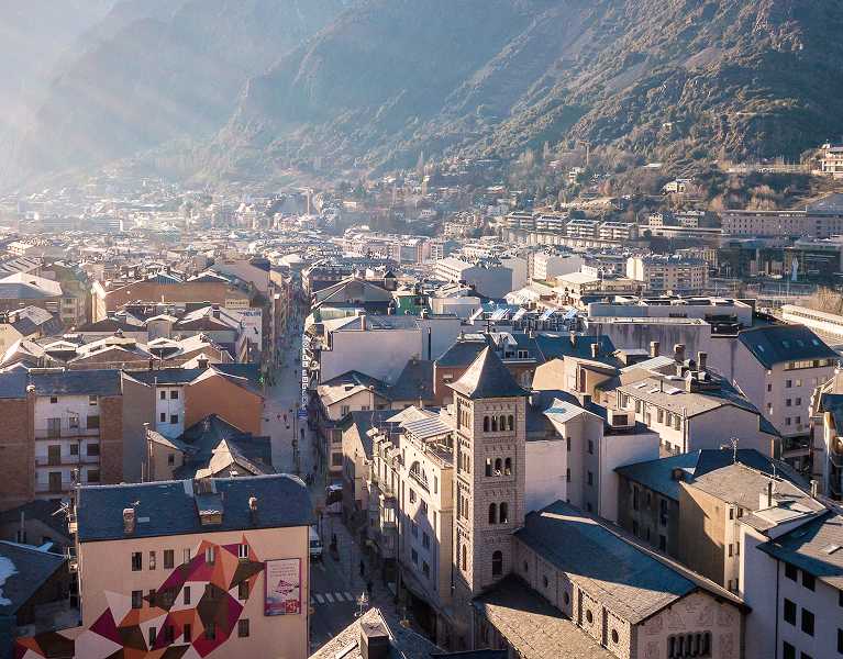 Andorra a unos pasos del centro: la comodidad de tenerlo todo a tu alcance
