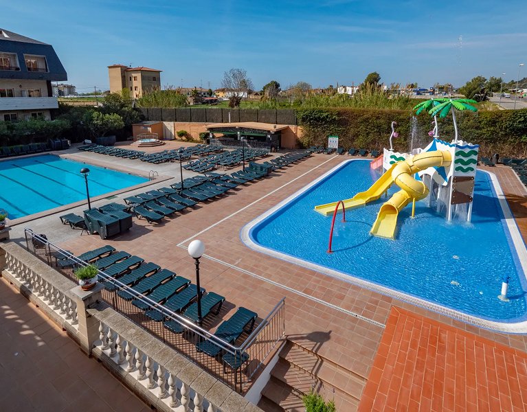 ¡Santa Susana! Hotel 3* en TODO INCLUIDO ¡1r niño GRATIS!