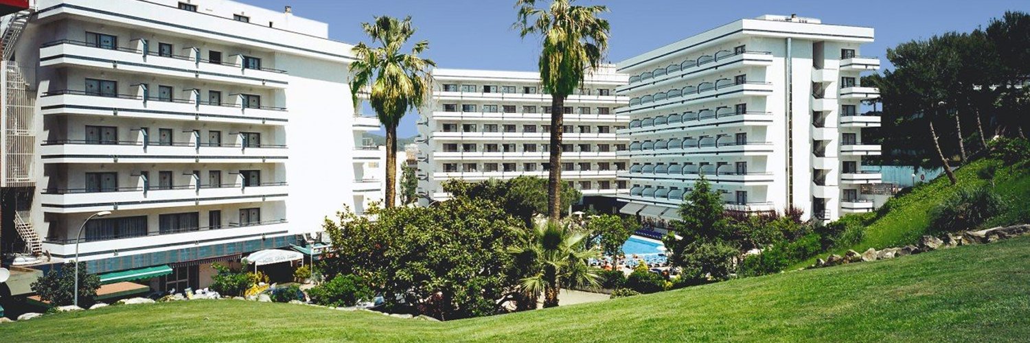 ¡La Costa Brava en familia! Disfruta de hotel 4* con parque acuático