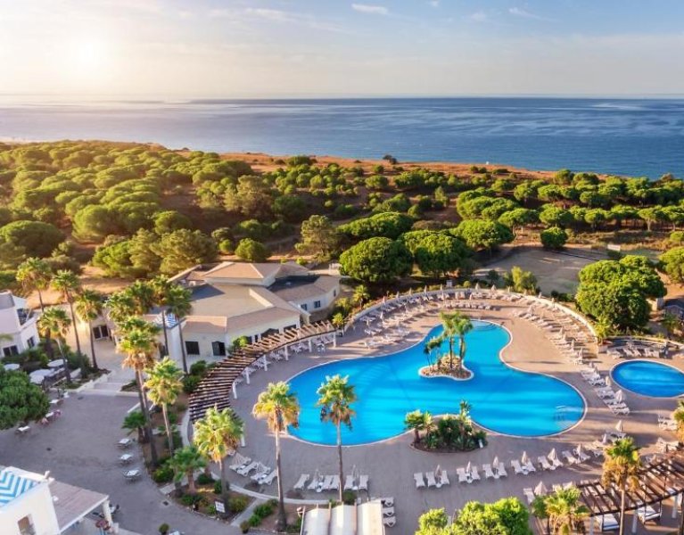 Vacaciones y relax en el Algarve: confort y playa en Albufeira