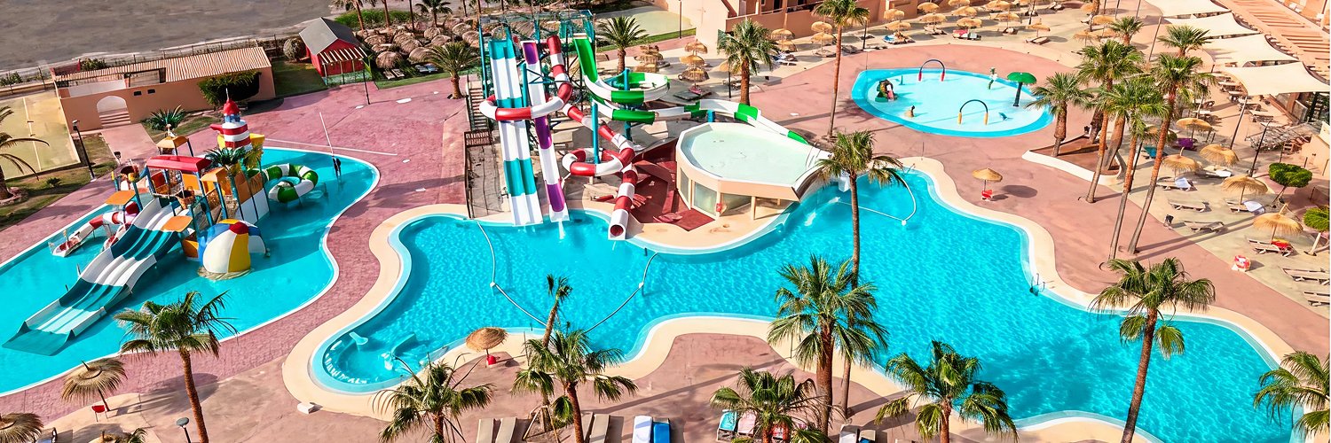 ¡Toboganes frente al mar! Diversión Splash en Roquetas