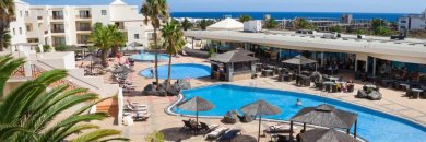 ¡La Isla de Lanzarote! Descubre sus secretos en un hotel 4*