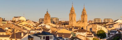 Escapada a Lugo con desayunos entre murallas romanas