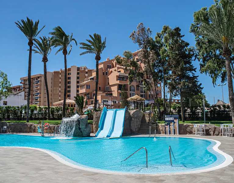 ¡TODO INCLUIDO en Roquetas a 300m de la playa!