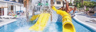 ¡Vacaciones en familia! Hotel en Calella con parque acuático