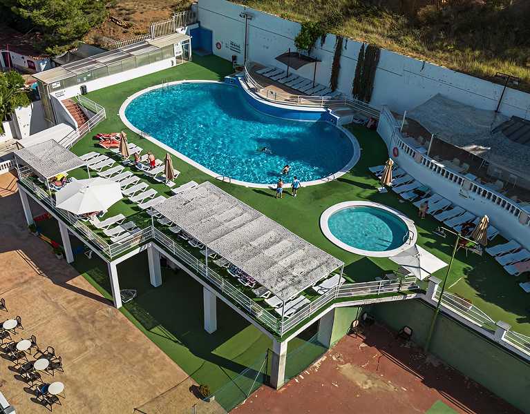 ¡Haz las maletas! Tossa de Mar te espera en hotel 4* cerca del mar