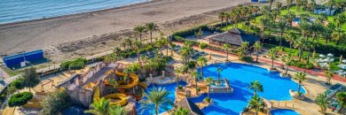 Hotel 4* ¡con toboganes! y en 1ª línea de playa en Vera