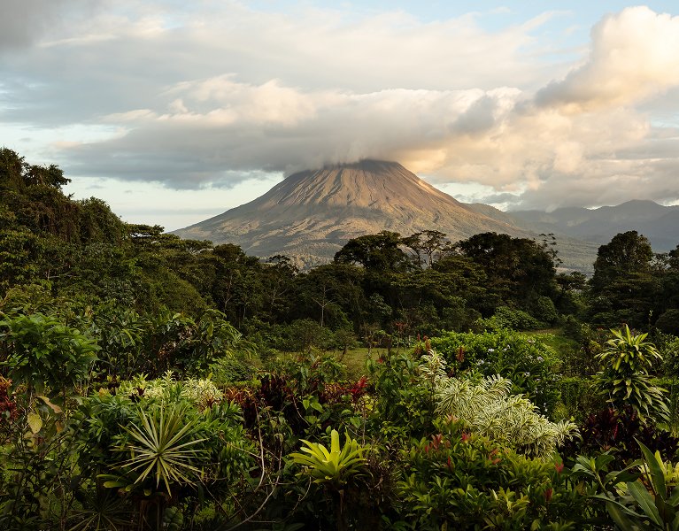 ¡Pura Vida! Costa Rica con coche y vuelos incluidos