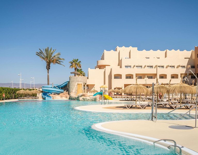 Cabo de Gata: el lado salvaje de Almería en hotel 4*