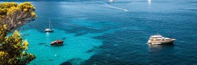¡Ibiza enamora! Sus calas cristalinas y pueblos blancos te esperan
