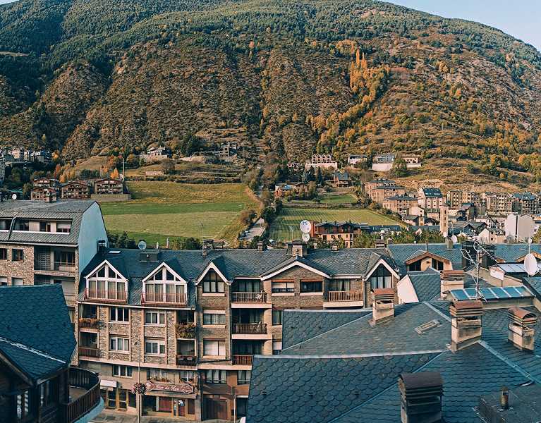 Disfruta de la naturaleza en tu hotel 3* en Andorra
