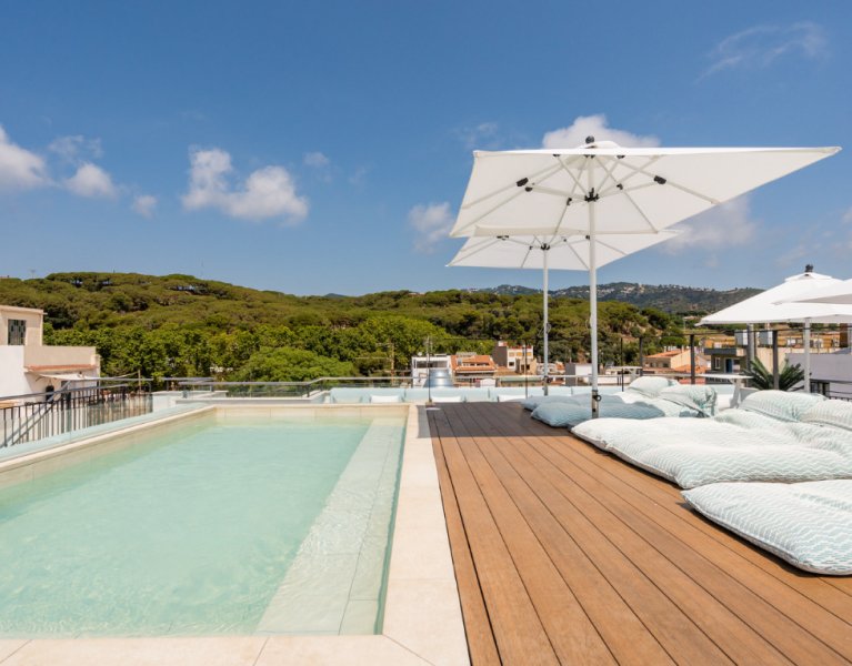 Relax en un hotel 4* superior en Calella con SPA