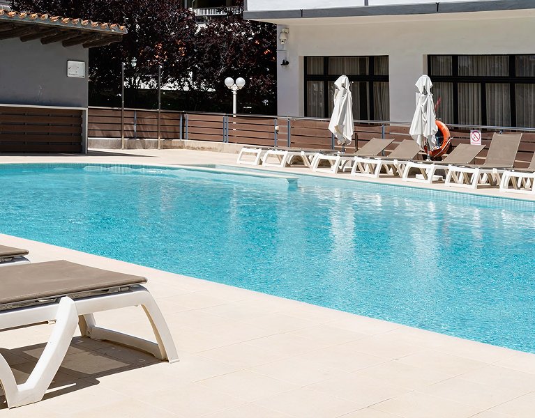 ¡Últimas plazas de mayo! Hotel 3* en pleno paseo de Salou