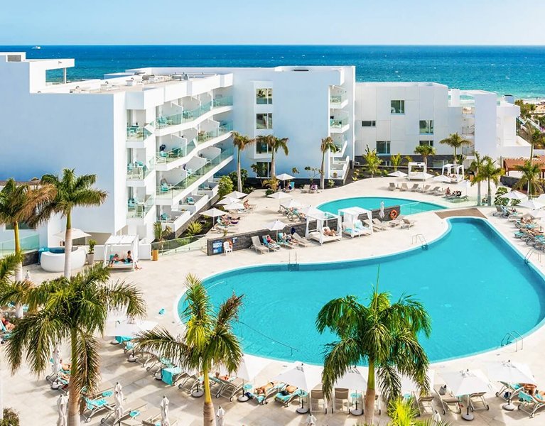Despierta en el paraíso volcánico con hotel 5* y Spa incluido