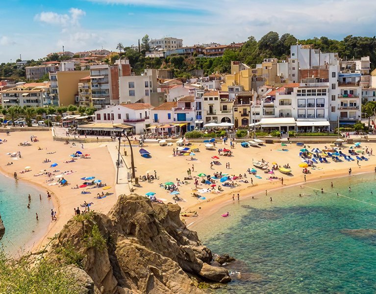 ¡Blanes frente al mar! Tu puerta de entrada a la Costa Brava