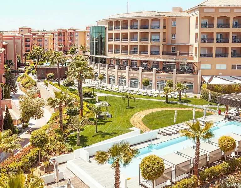 Regálate una escapada de relax en Islantilla en un resort 4* con spa