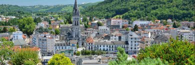 Lourdes: espiritualidad, historia y Pirineos en una escapada única
