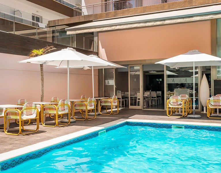 Diseño y lujo 4* solo para adultos en Lloret de Mar