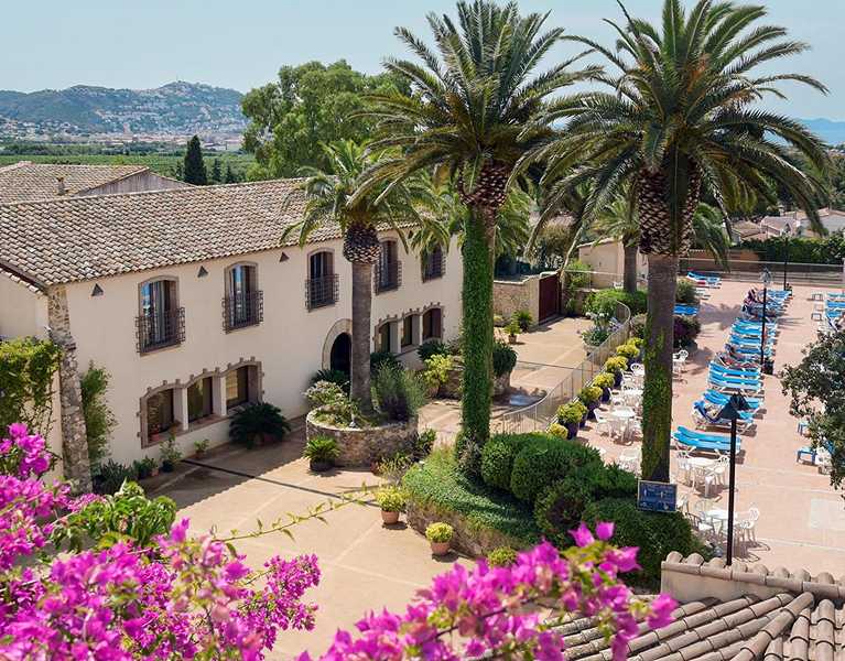 Déjate conquistar por Roses y la magia más auténtica de la Costa Brava