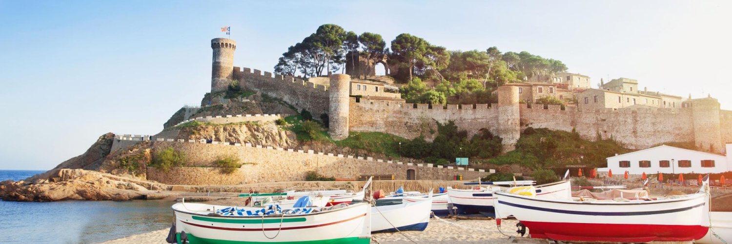 Escápate a Tossa: días dorados entre mar y murallas