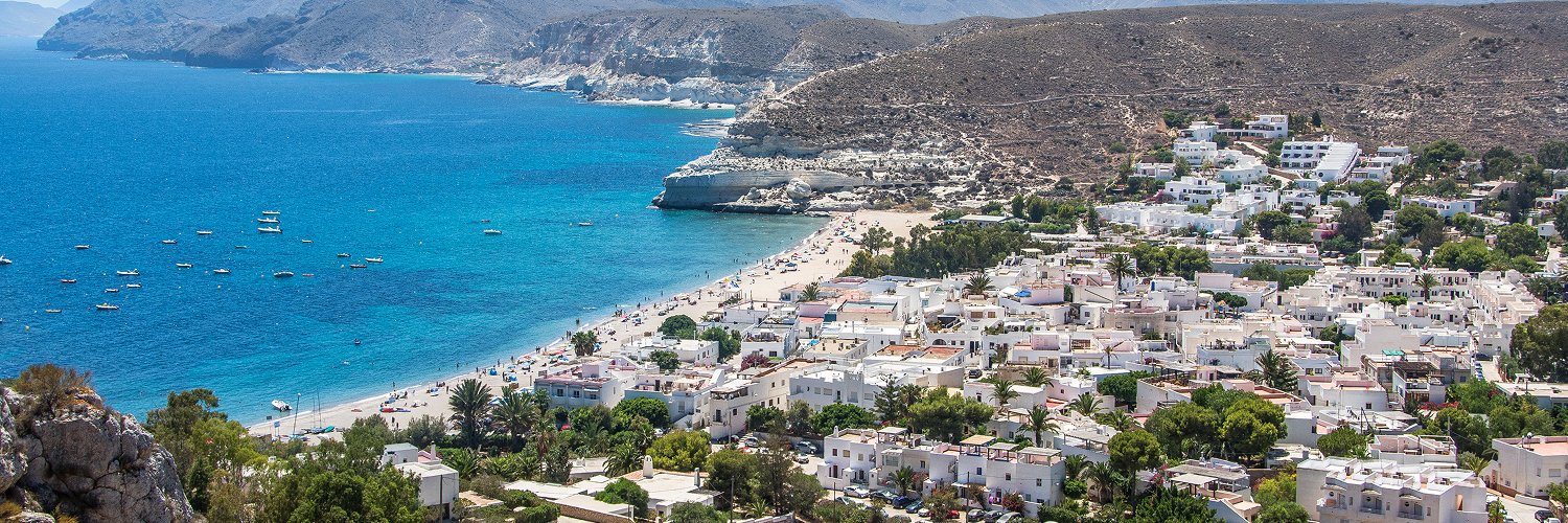 La joya blanca de Almería: Mojácar en Aparthotel 4*
