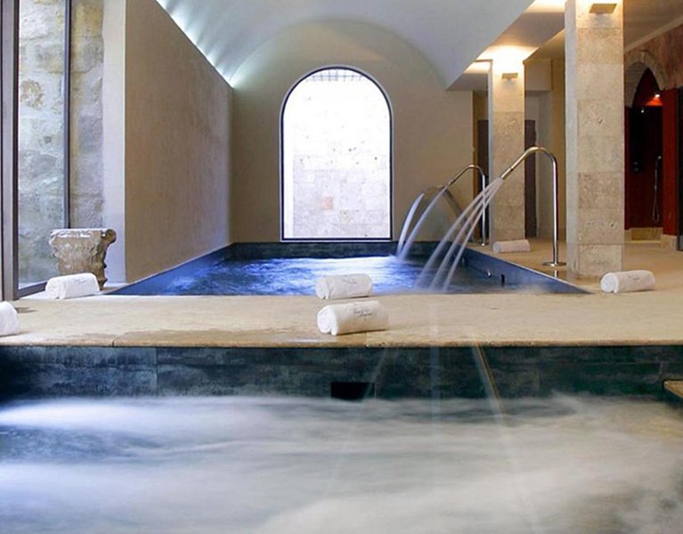 Entre patios y termas: relax en un palacio andaluz del siglo XV