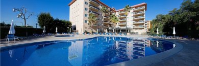 Disfruta del Parque acuático Aquopolis Costa Dorada en apartamentos