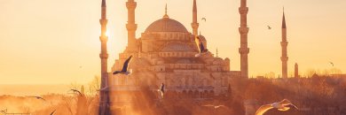 Bazares, mezquitas y paisajes imposibles: descubre Turquía