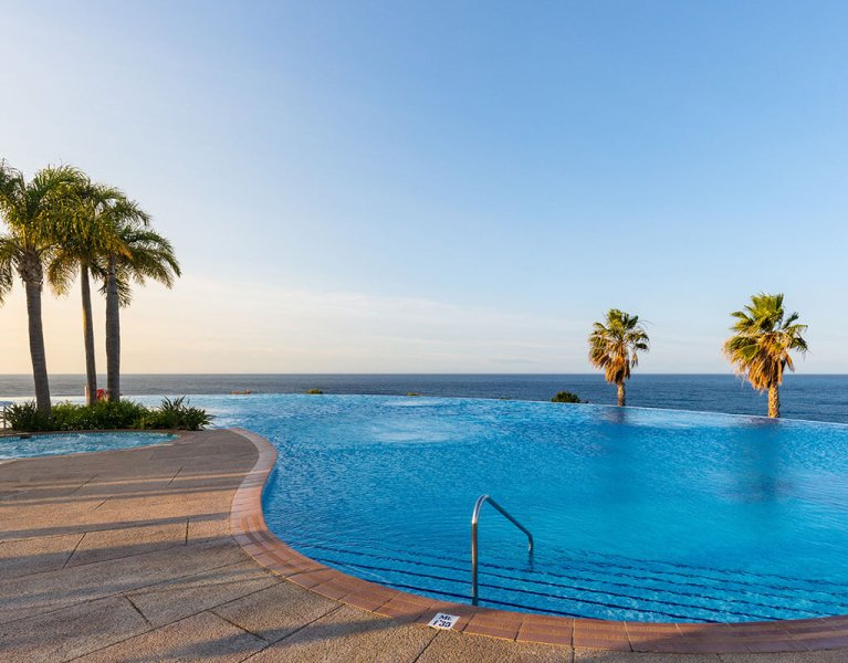 Costa Tropical granadina, tu escapada al sur más auténtico en hotel 4*