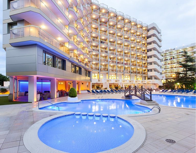 Escapada a Blanes: alójate en hotel 4* superior en la Costa Brava