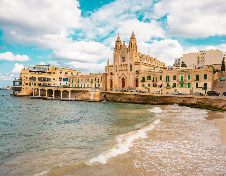 Descubre la belleza histórica de Malta ¡Vuelos incluidos!