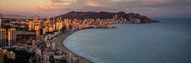 Benidorm: alójate en el hotel más alto de Europa