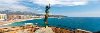 ¡Pon rumbo a la Costa Brava! Tu escapada de sol y playa en Lloret de Mar