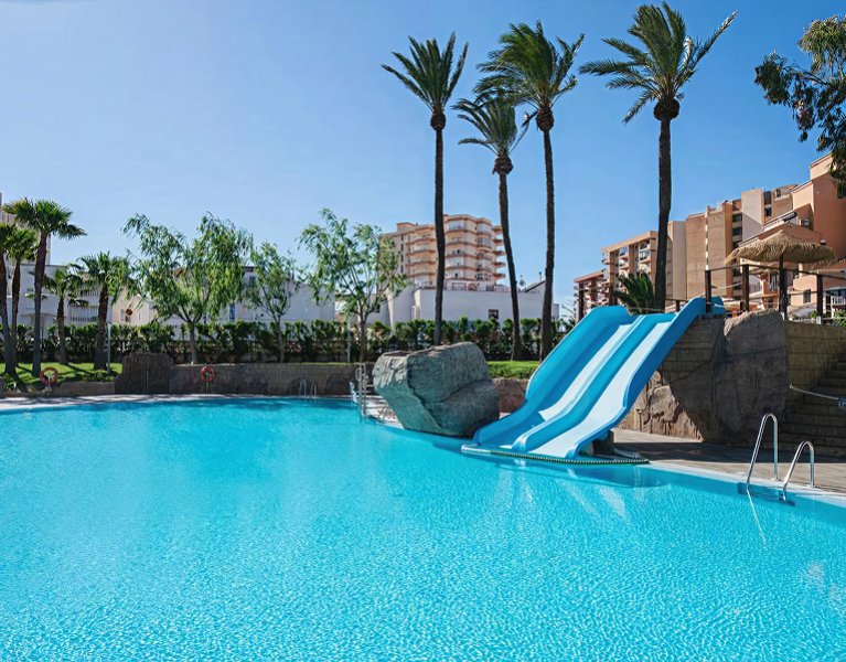 ¡Todo incluido bajo las palmeras de Roquetas de Mar!