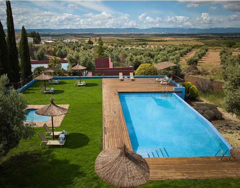 Relájate en un spa con encanto junto a la joya medieval de Toledo