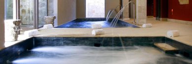 Historia, encanto y burbujas: duerme en un palacio andaluz con Spa incluido