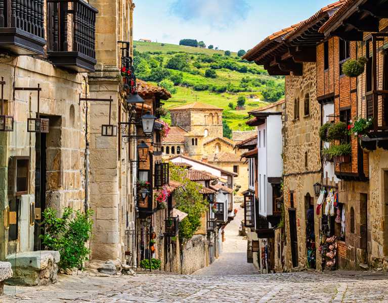 Santillana del Mar: el plan perfecto para perderse en Cantabria