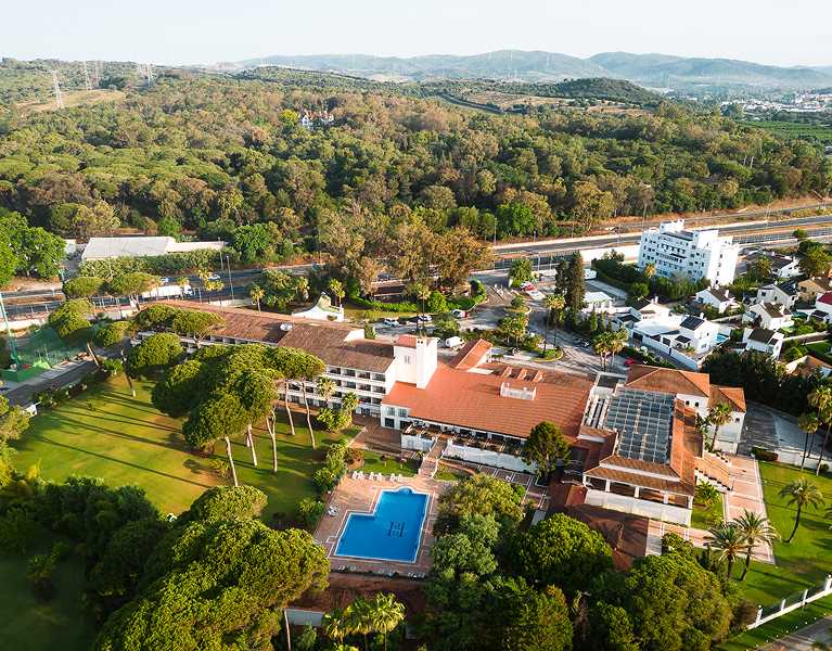 Conecta con la naturaleza en hotel 4* en el sur de Cádiz, ¡y a disfrutar!