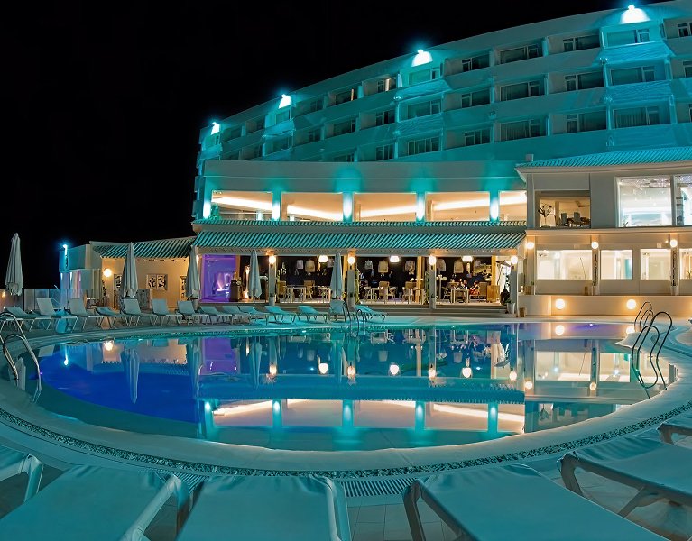 Mar, calma y estilo en Matalascañas: hotel Adults Designed con spa incluido