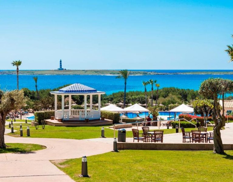 Lujo en familia en Menorca: hotelazo 5* con Todo Incluido ¡NIÑOS GRATIS!