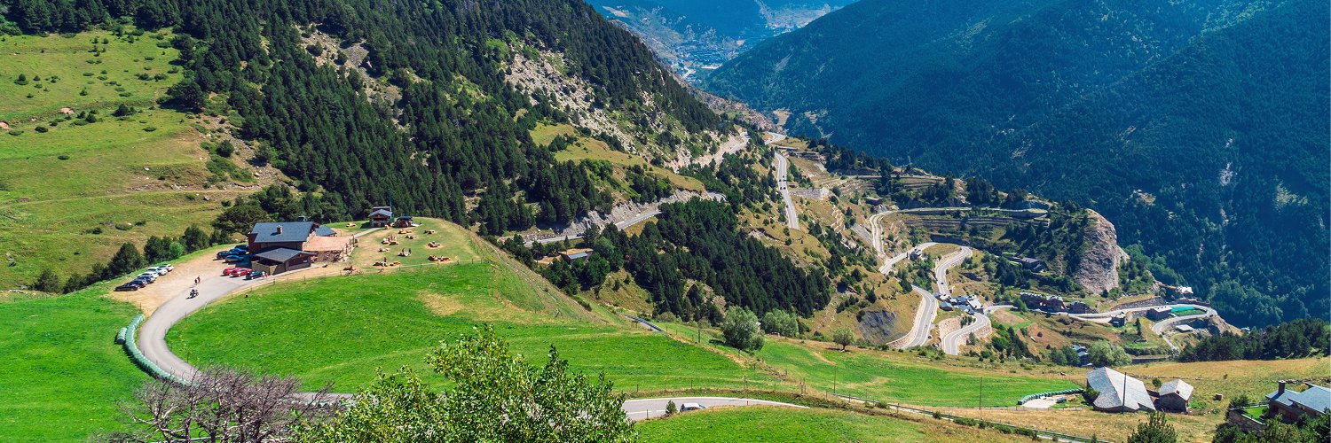Disfruta de la altura y del aire fresco de Canillo desde tu hotel 4* en Andorra