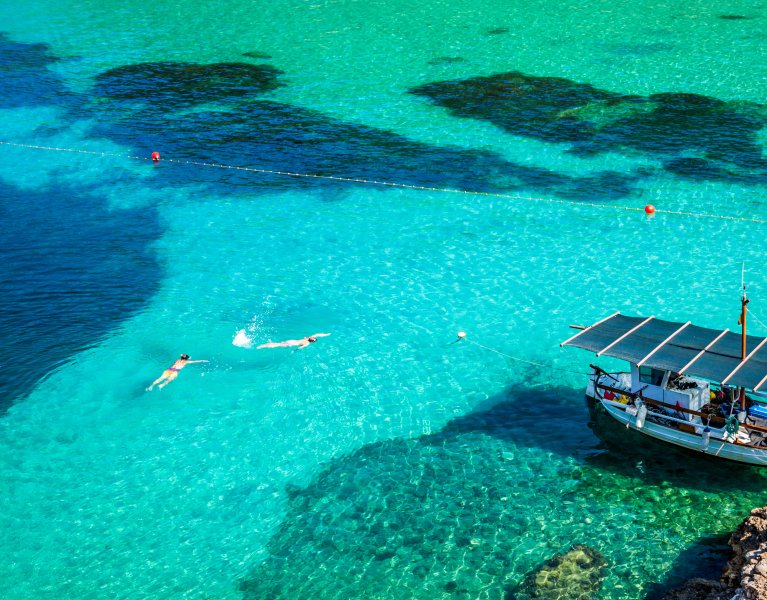 Ibiza con sabor: descubre la isla más icónica ¡Con opción a ferry!